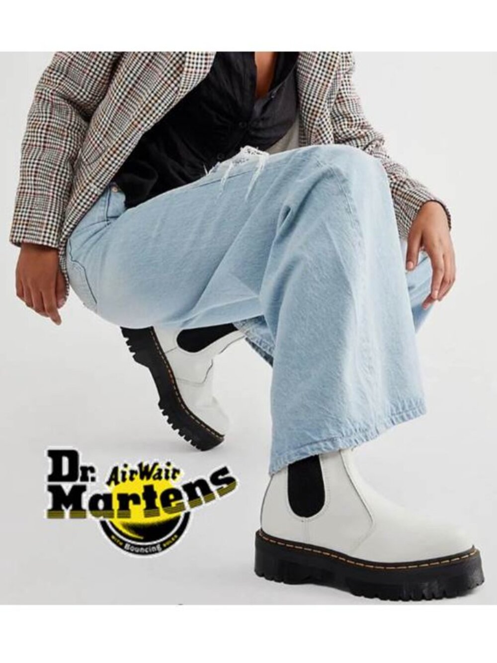 Dr. Martens White Leather Chelsea Boots Sz 6  NWOT
